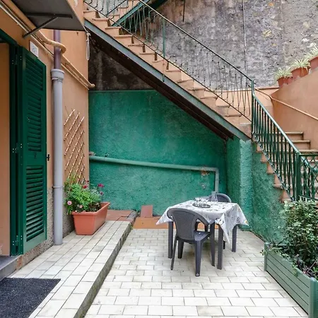 Hintown Vicino Al Castello De Albertis *