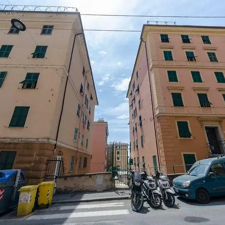 Appartement Hintown Vicino Al Castello De Albertis Gênes